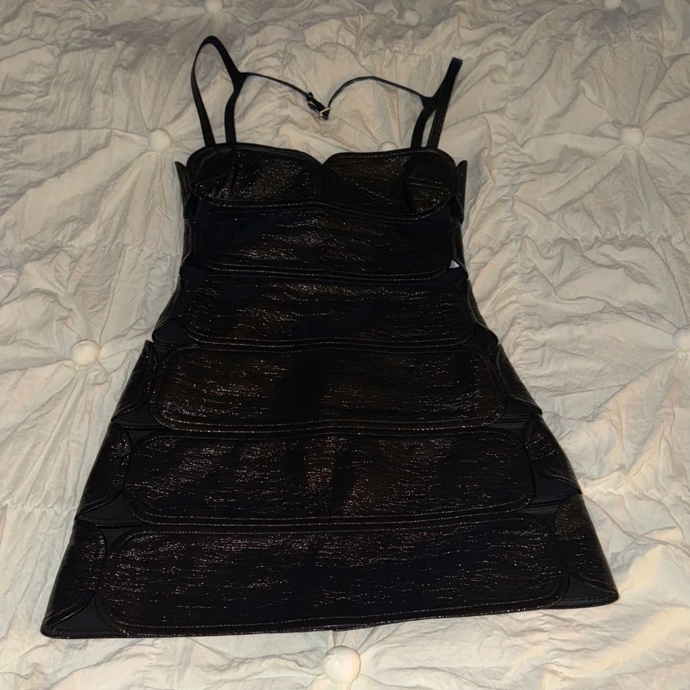 Courrèges cut out glossy mini dress - Picture 5 of 11